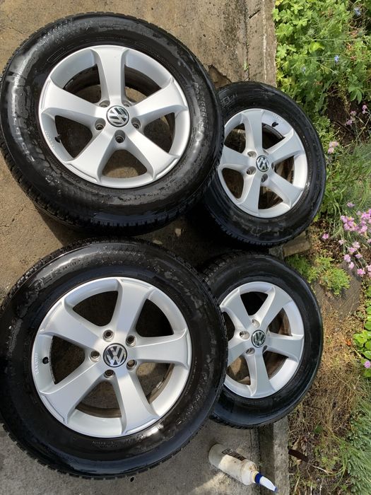 Комплект нови зимни гуми 215/65/16 Falken M+S