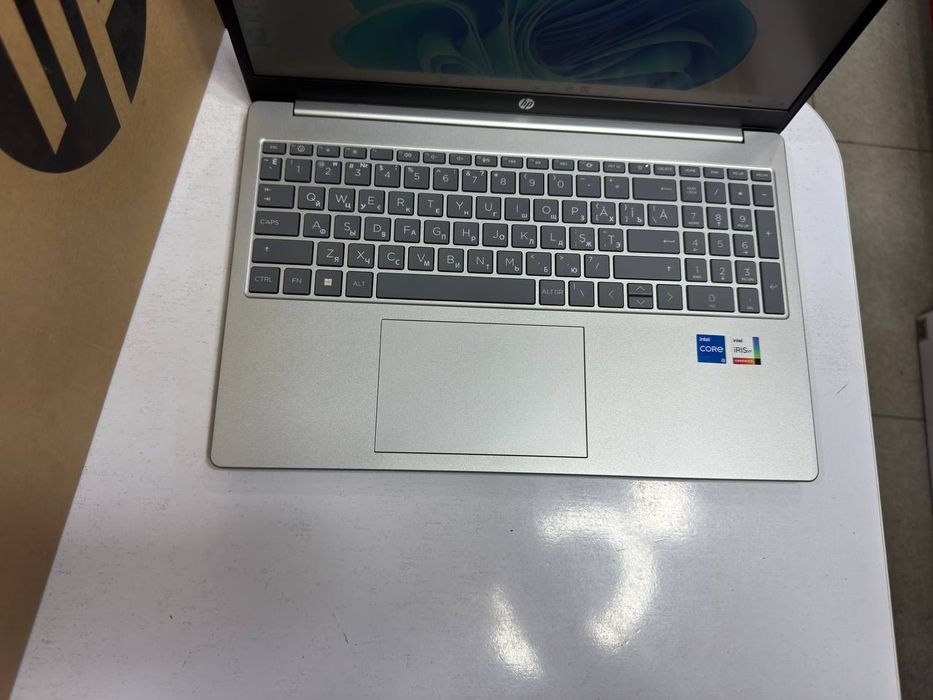 Hp core i5-1334U 16/512 SSD DDR4 atiga 2kun ishlagan yangidan farqi yo