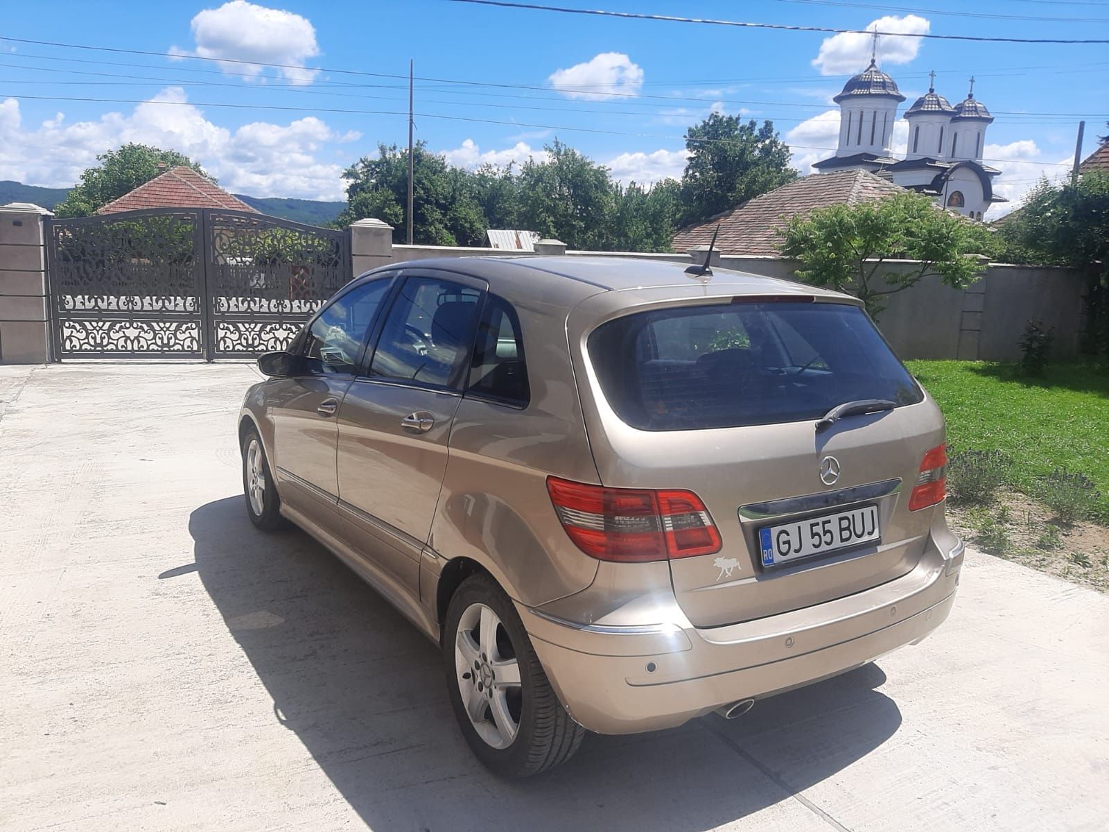 Vând Mercedes B class