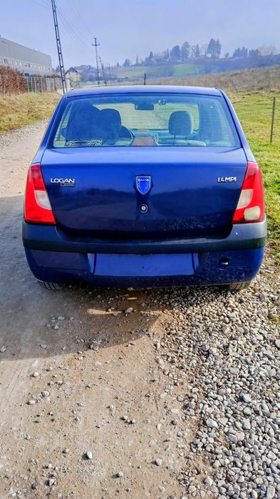 Vând Dacia Logan