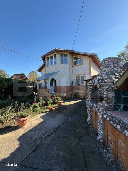 Casa P+M,  zona Romanesti, la cheie