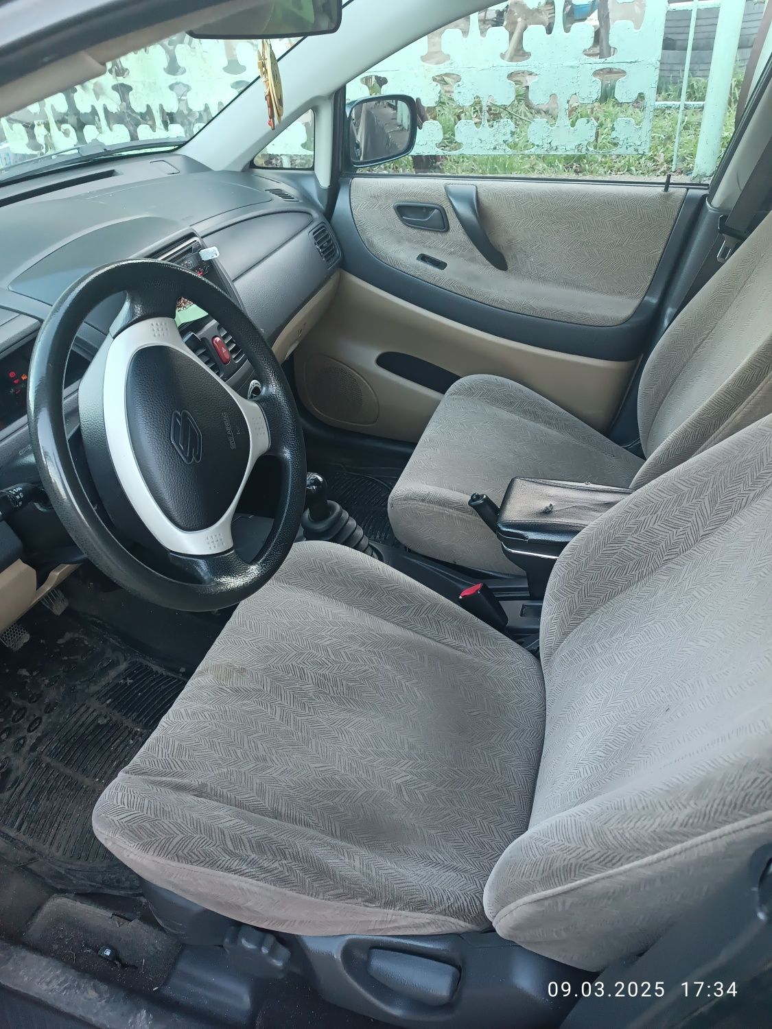 Suzuki Liana 2002