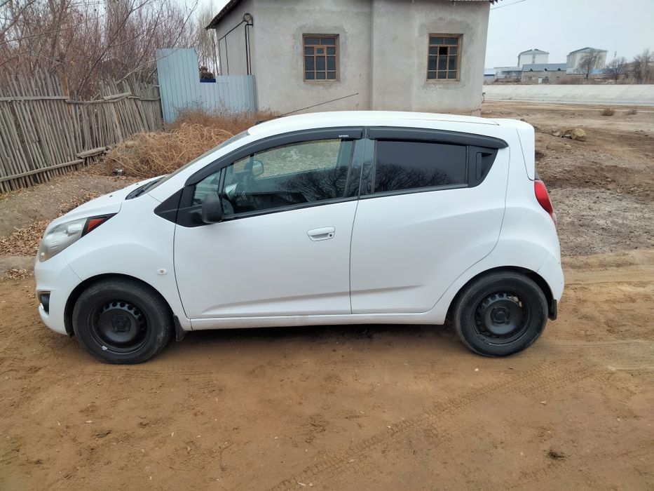 Спарк 2018 отлично состояние