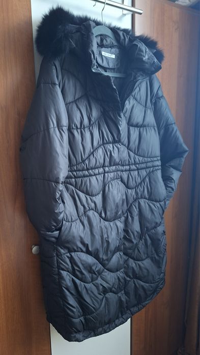 Черно дълго яке с естествен пух