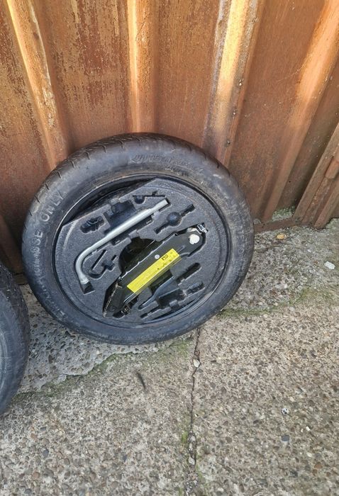 Rezervă slim Ford/Volvo și Vw Golf skoda