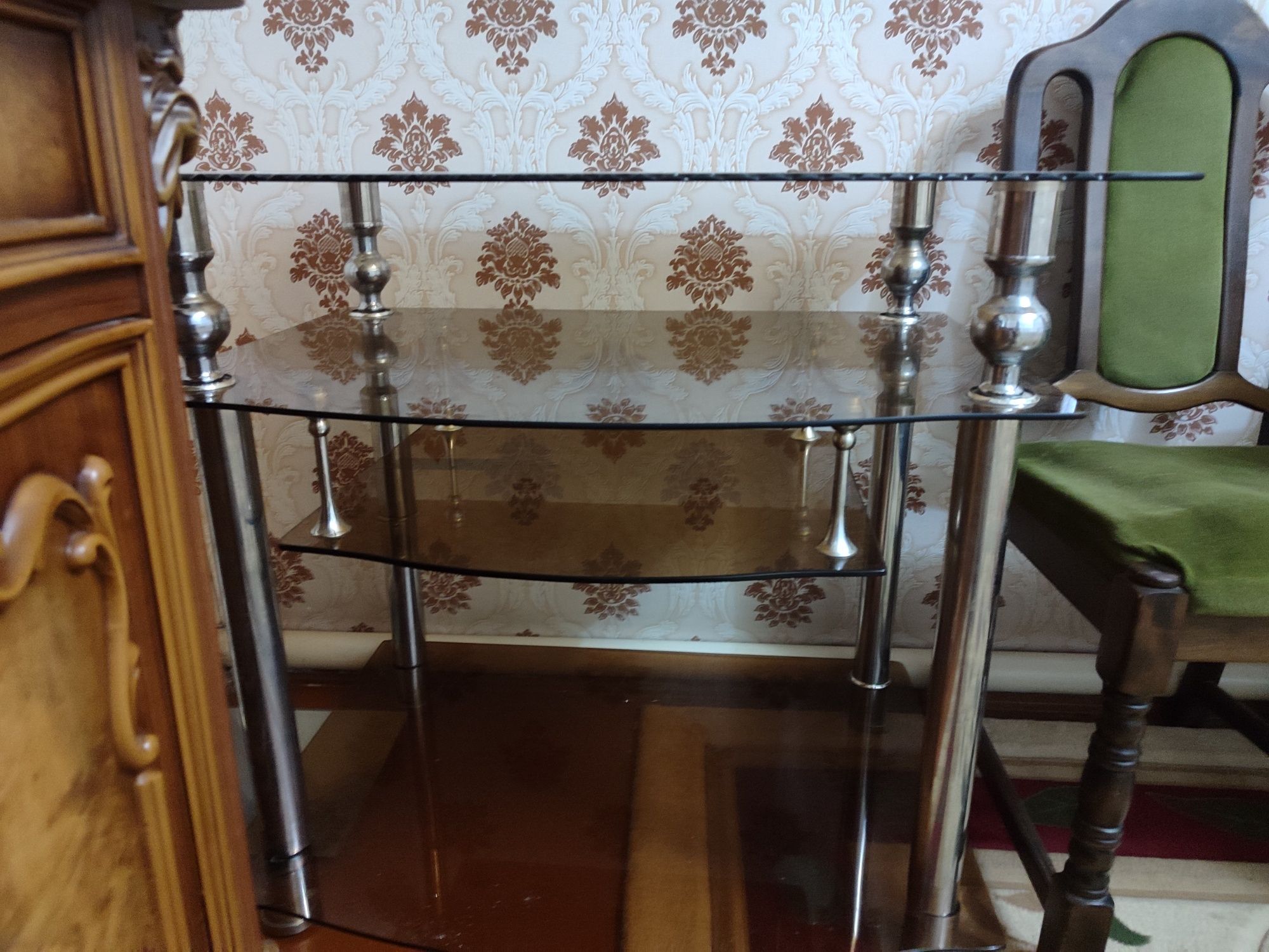 tv padstavka steklyanniy