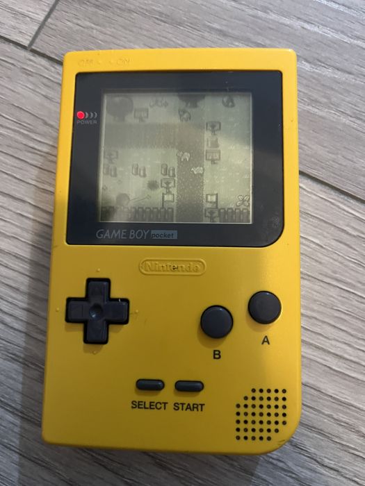 Nintendo Game Boy Poket
