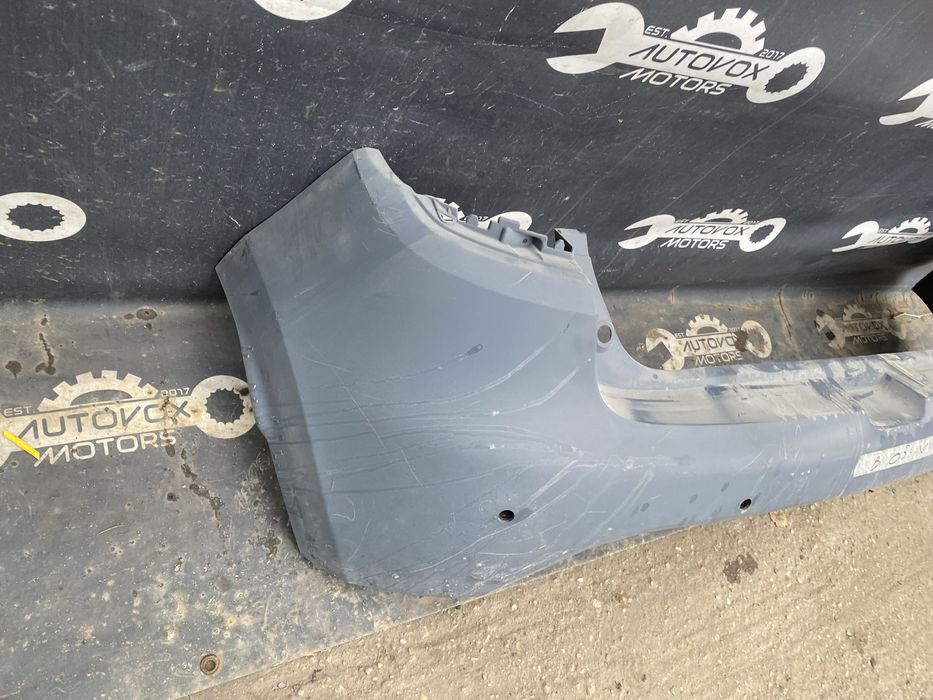 Bara spate Renault Clio 4 hatcback cu gauri senzori parcare