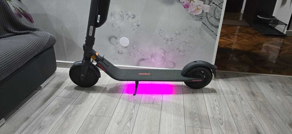 Trotineta electrica Ninebot by Segway KickScooter viteza maxima 25 km