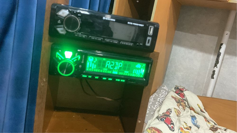 Продам магнитолы