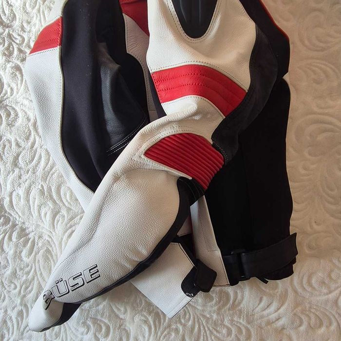 Vând geacă moto Büse (dame)