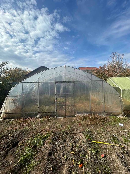 Продавам оранжерия