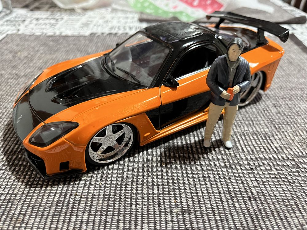 Macheta de colectie Mazda Rx-7 Veilside JadaToys F&F+ minifigurina Han