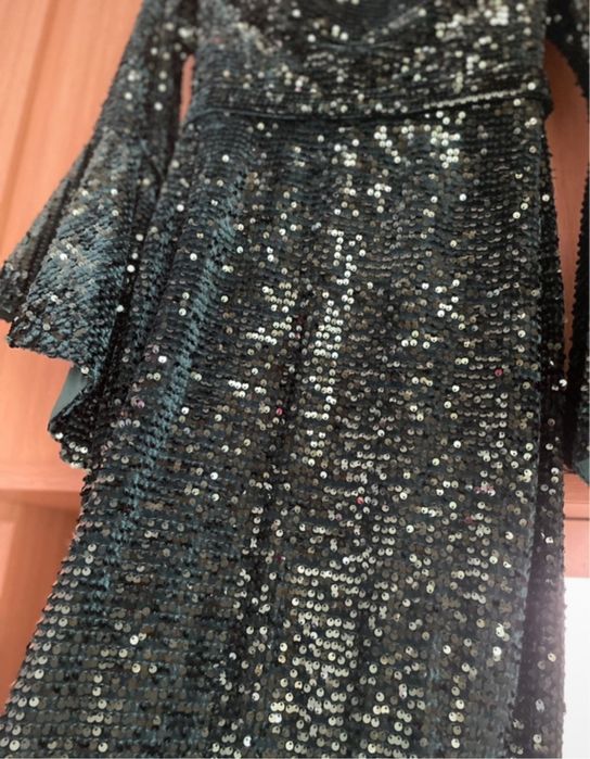 Rochie de seara verde smarald din catifea cu paiete