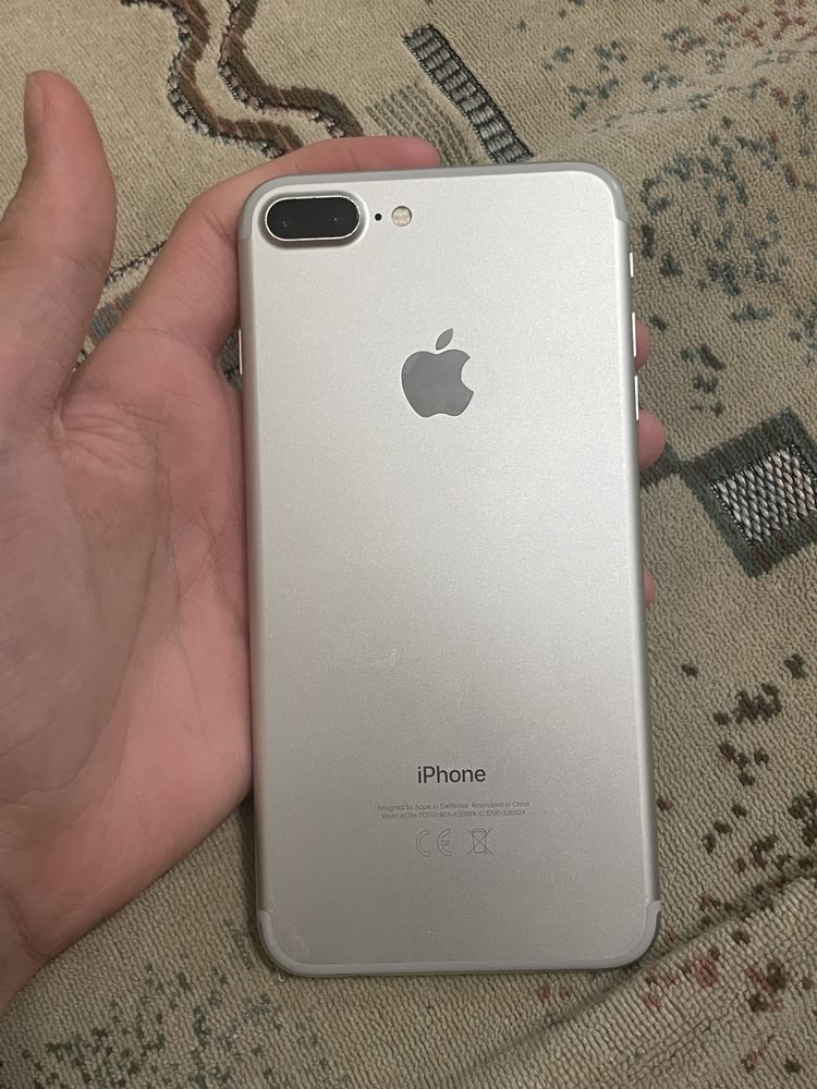 Продам Iphone 7 plus