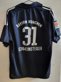 Tricou Bayern Munchen sezonul 2008-2009, Bastian Schweinsteiger