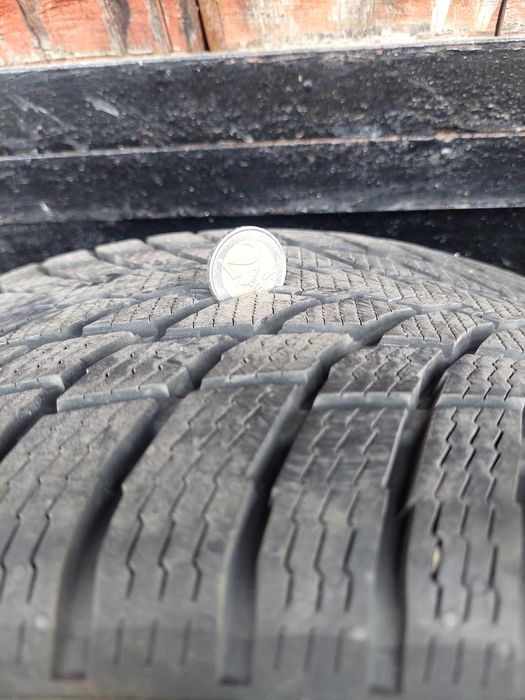 Nokian 235 50 18 зимни гуми XL WR snowproof p DOT 24