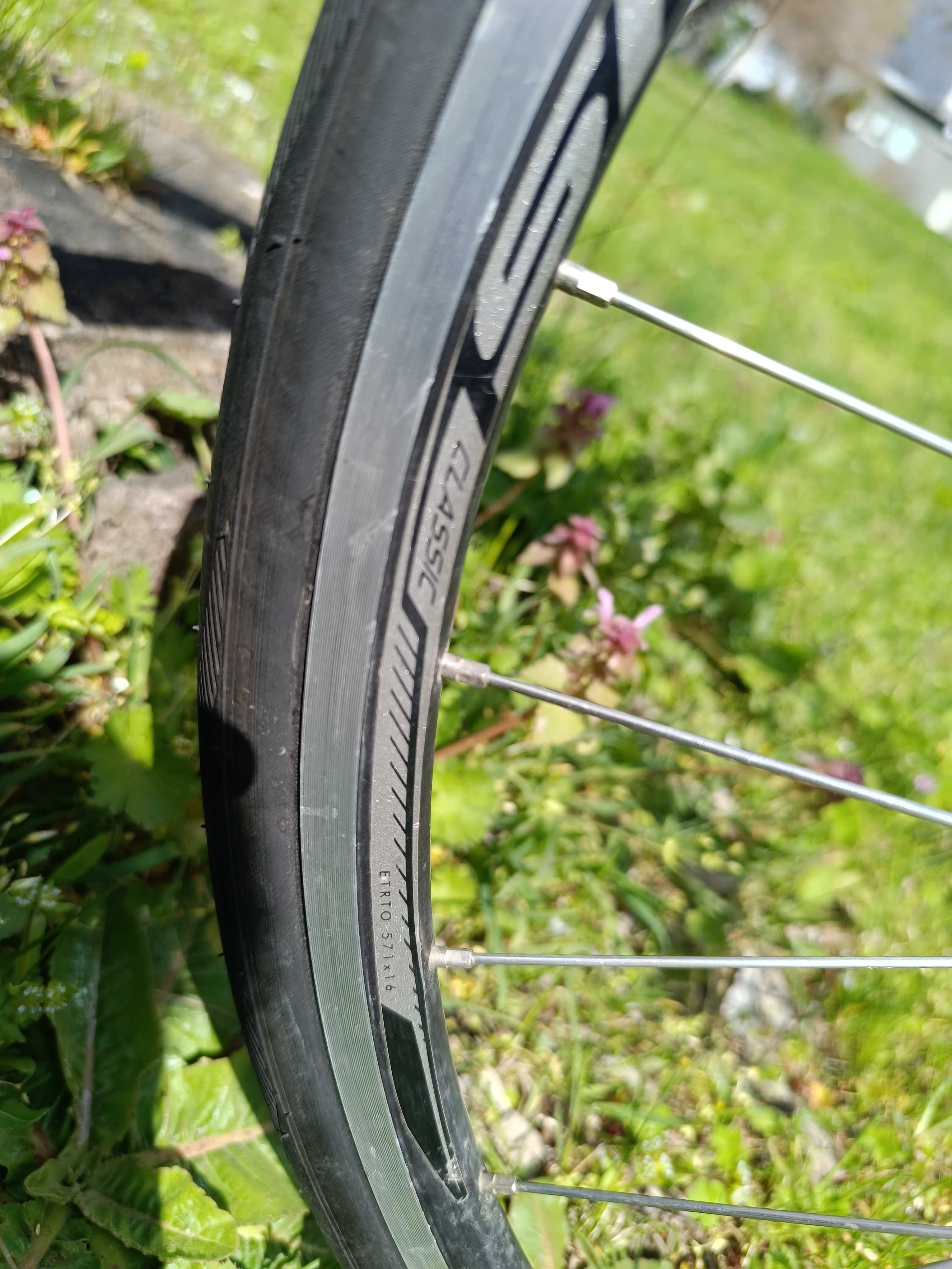 Детско-юношески шосеен велосипед  Specialized Allez 26"