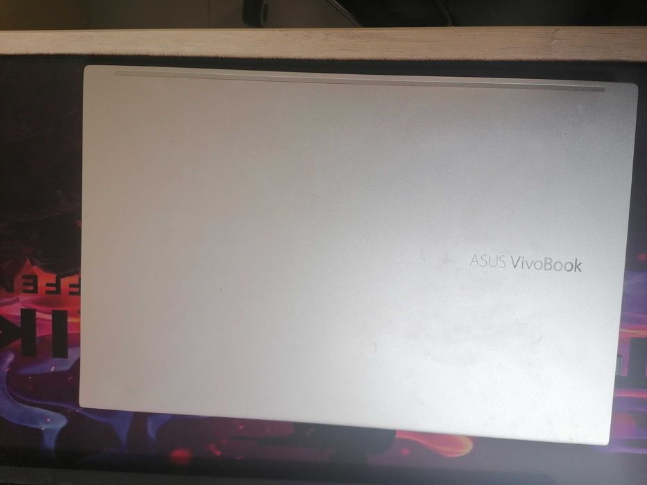 ASUS Vivobook 15 (Intel Core i5, 8 GB RAM, 512 GB SSD)