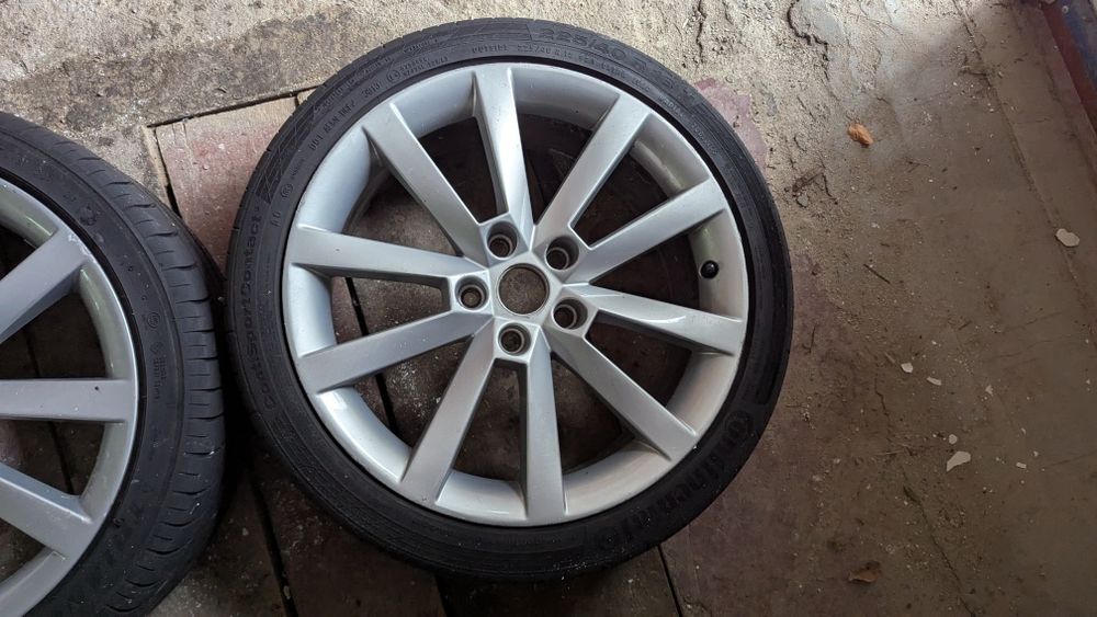 Set jante cu Jante aliaj cu cauciucuri originale Skoda pe 18
