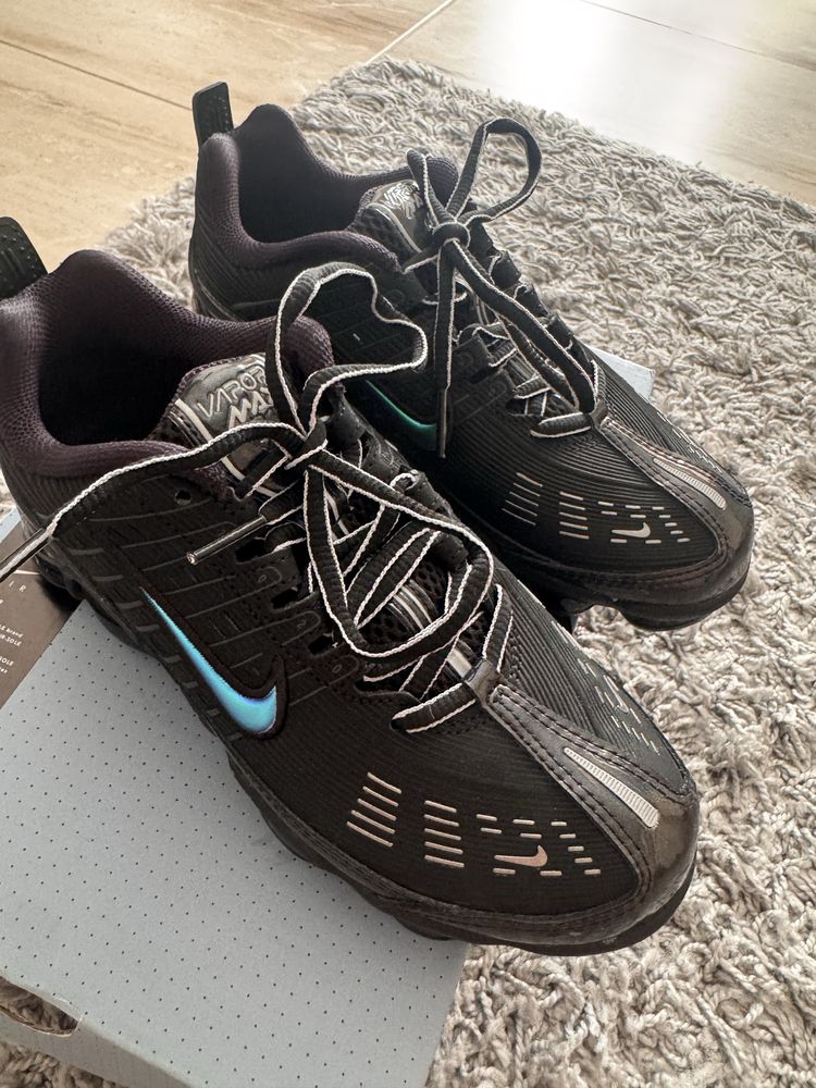 Маратонки Nike Air Vapormax 300