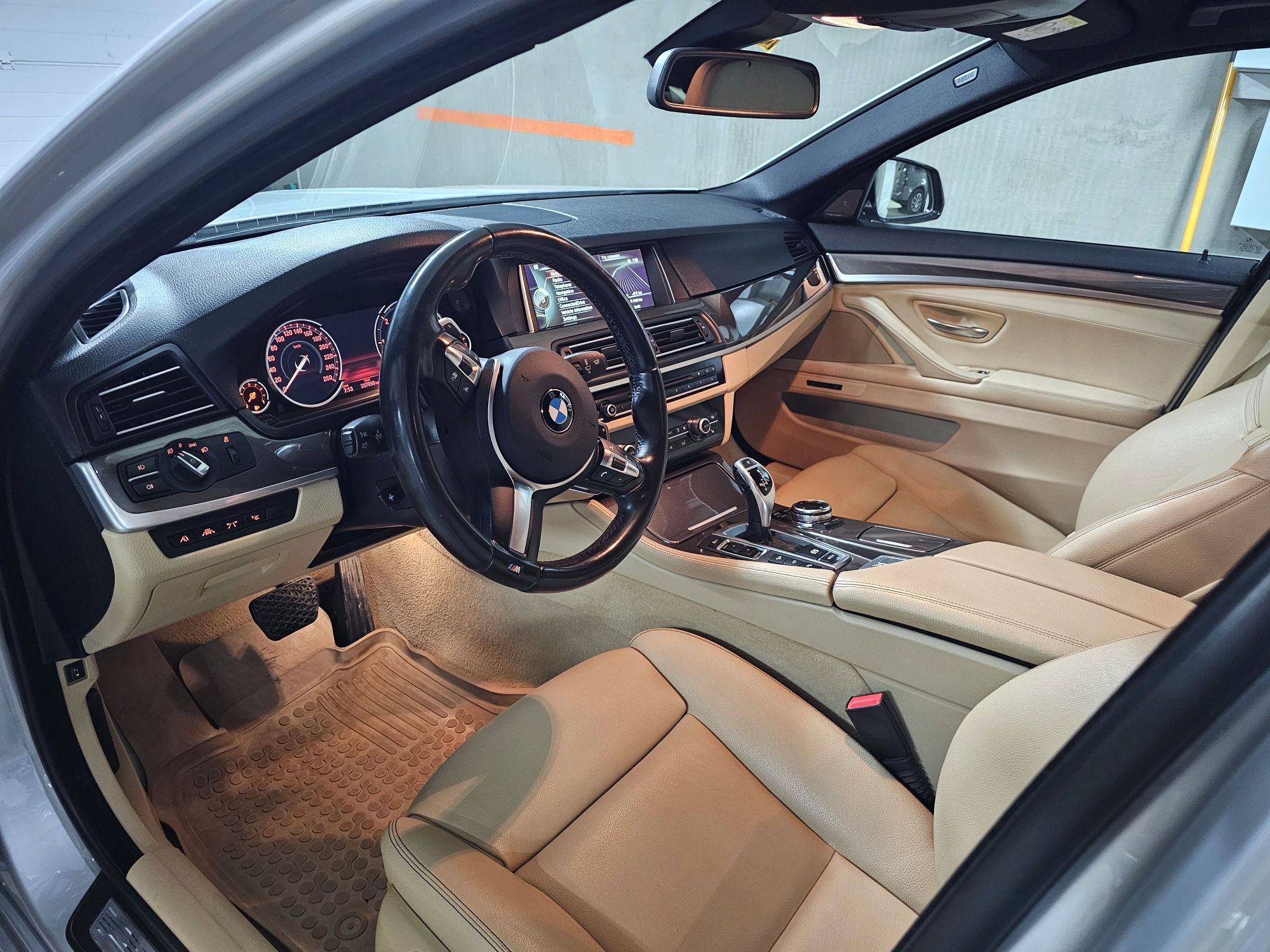 BMW 530d 1 собственик xDrive Facelift