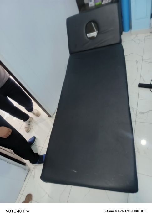 Кушетка / Койка.