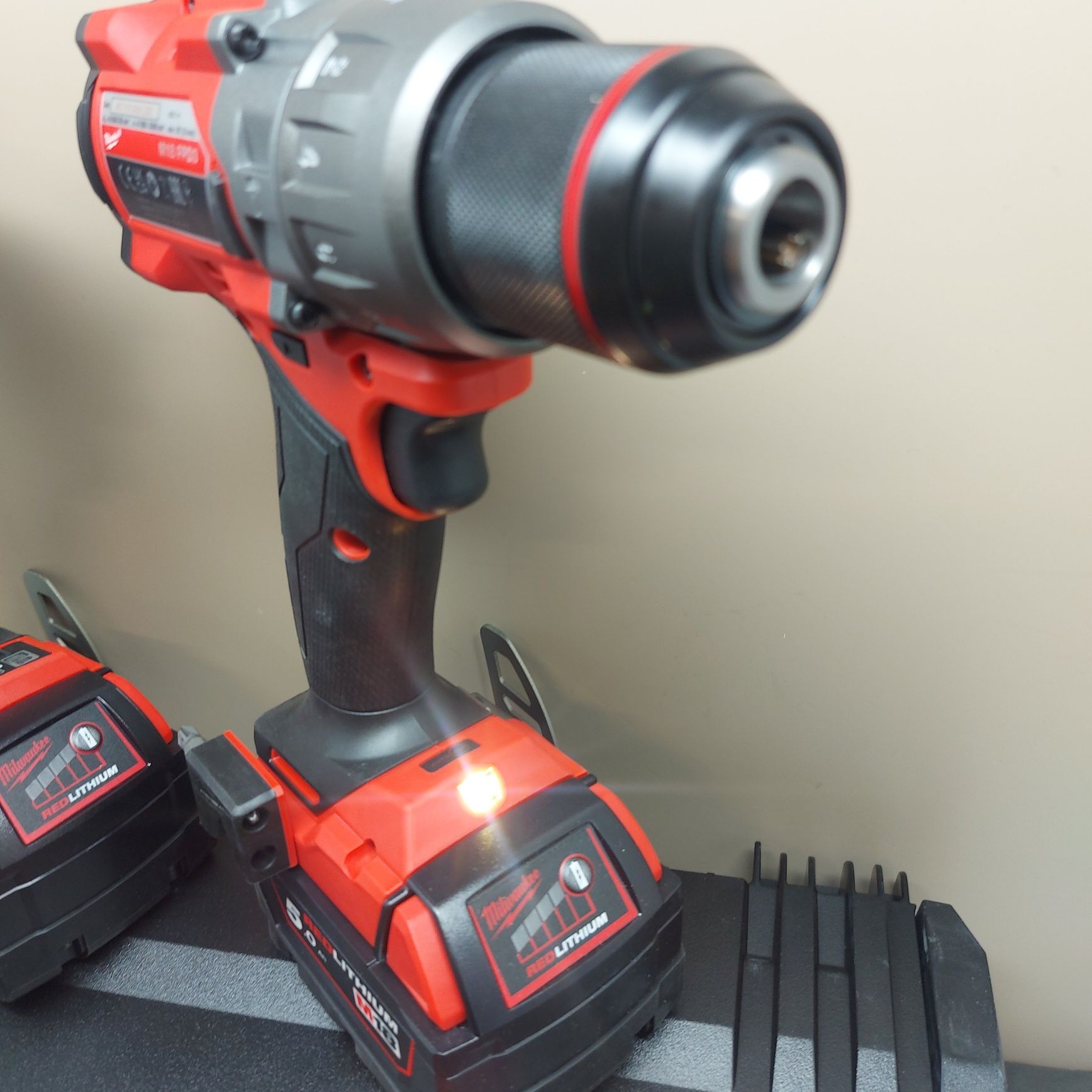 ПРОМОЦИЯ.Топ модел комплект Milwaukee M18 FPP2A3-502X