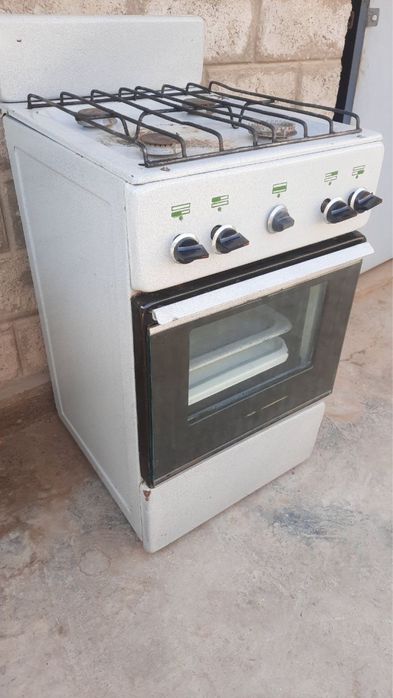 Газовая плита в хорошем состоянии