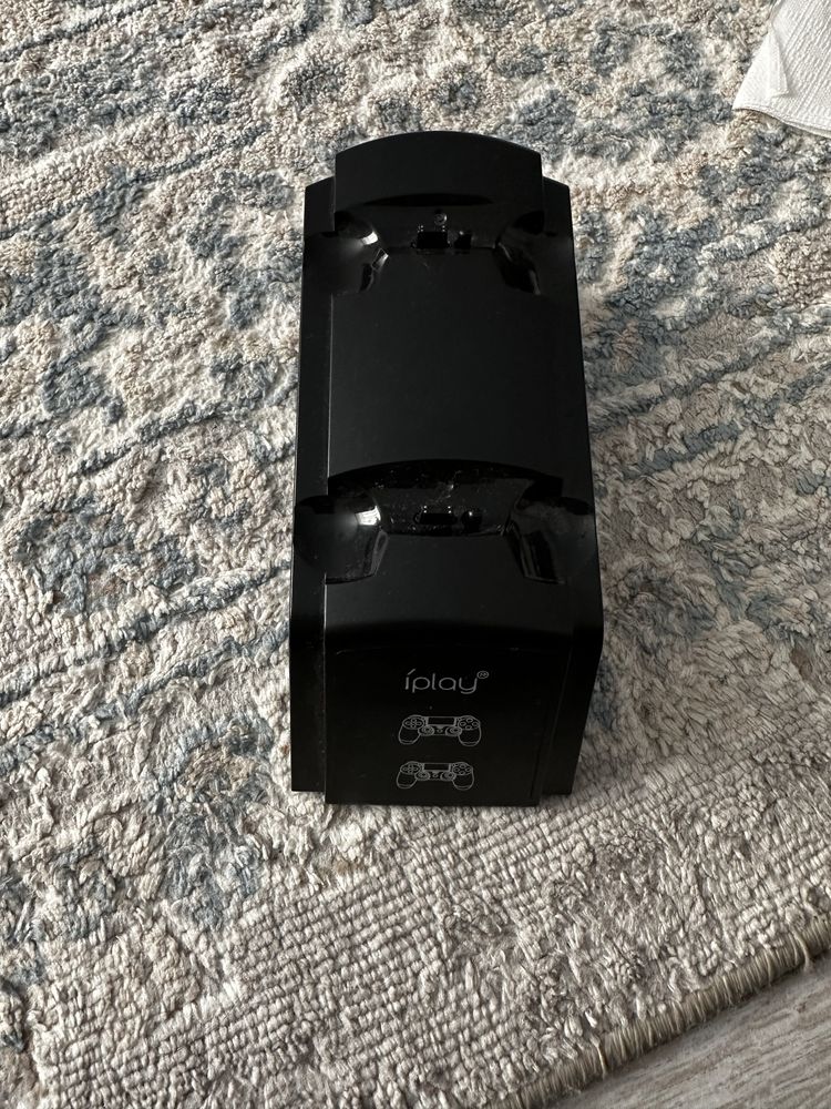 Продается Playstation 4 1TB