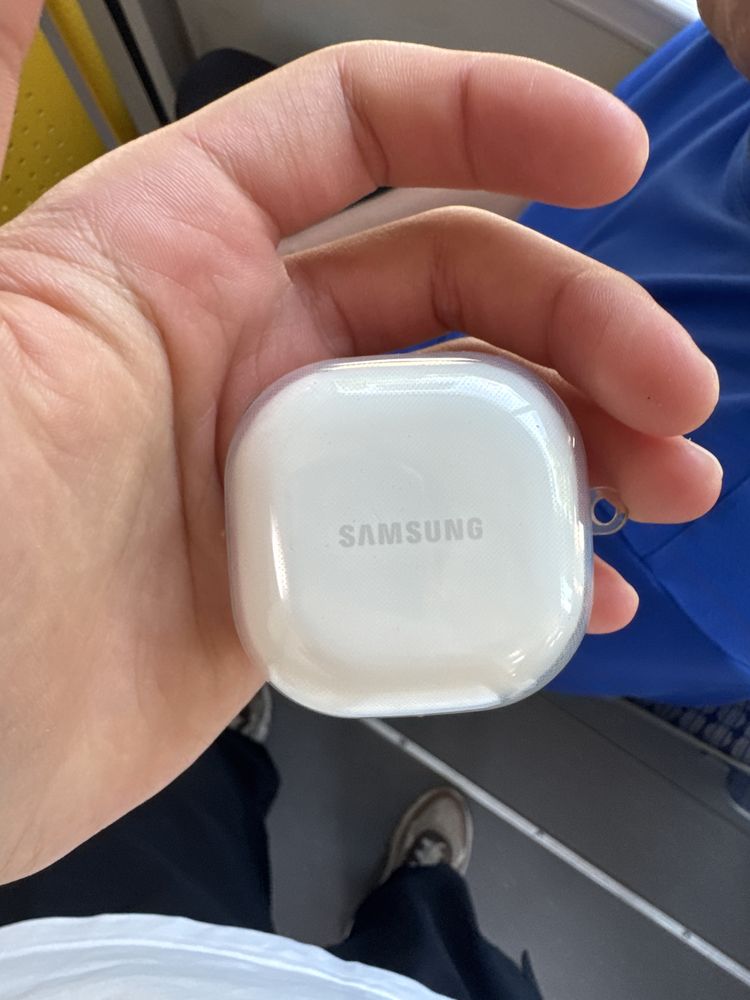Samsung Buds 2 в хорошем состояние
