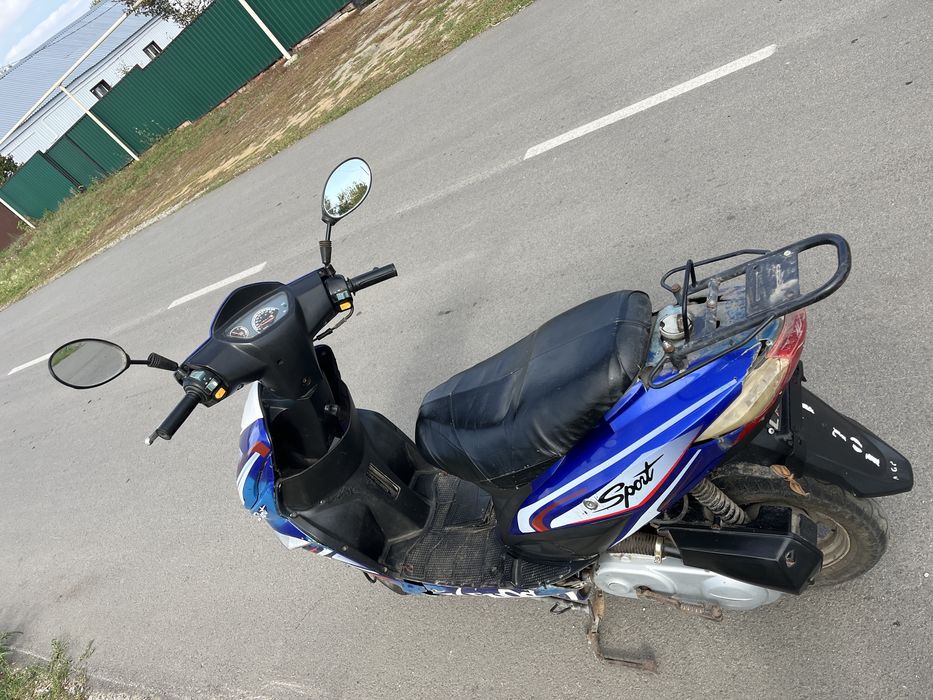 Продам скутер 50 кубов