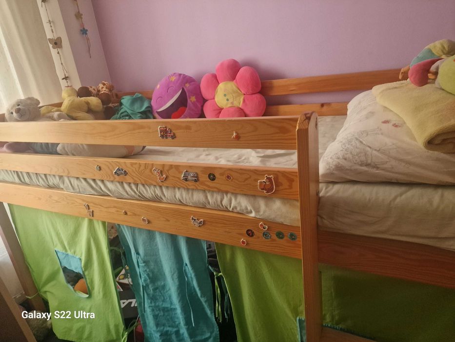 Pat inalt din lemn copil -  stare impecabila!