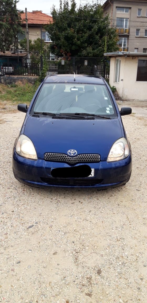 Toyota Yaris 1.0 VVTI 2002 г само на части