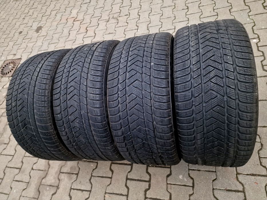 Anvelope 295 45 20 Pirelli de iarnă roti jante BMW Audi Mercedes