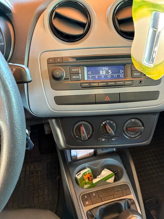 Vând Seat Ibiza ,an fabricație 2013 , benzina. TSI , 1,2 CM. Pret