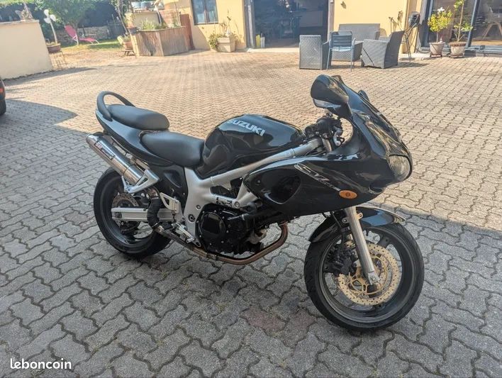 Suzuki SV 650 gen 1