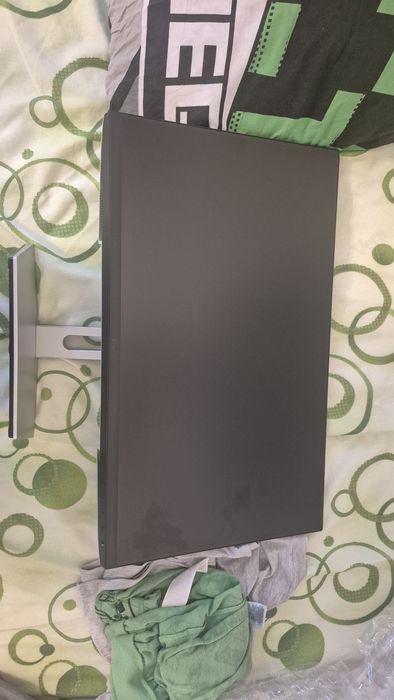 Monitor DELL + sistem Logitech