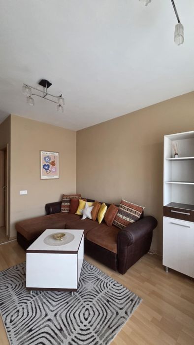 Proprietar-inchiriez garsoniera Rasarit de Soare,Auchan Titan