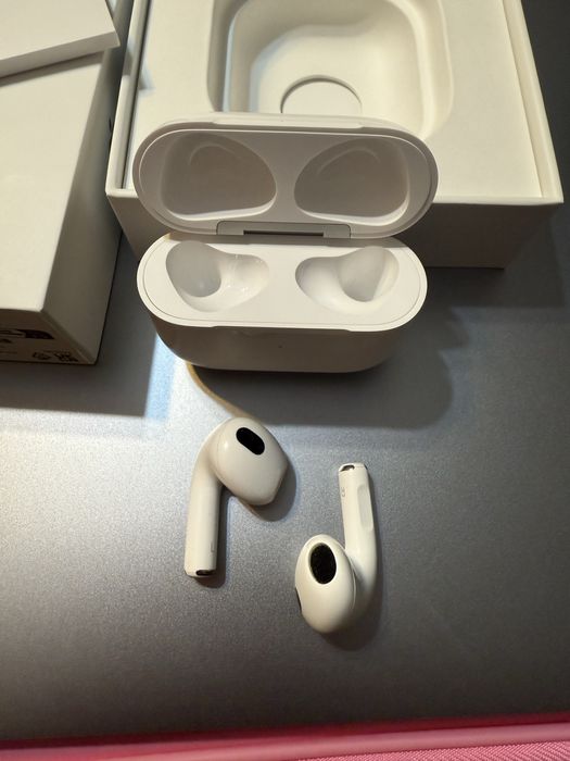 Airpods Generatia 3