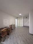 Apartament cu 3 camere, 76 mp, decomandat, zona Centrala