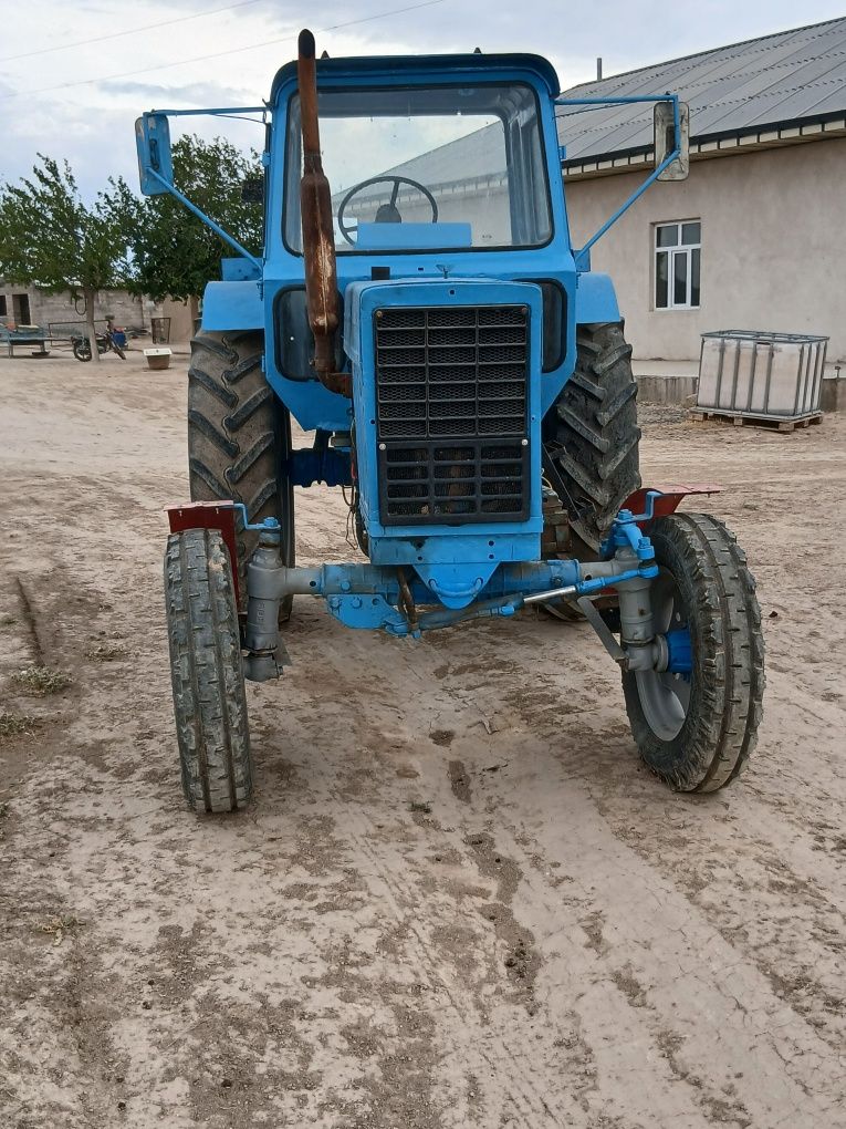 MTZ 80.1  holati yaxshi