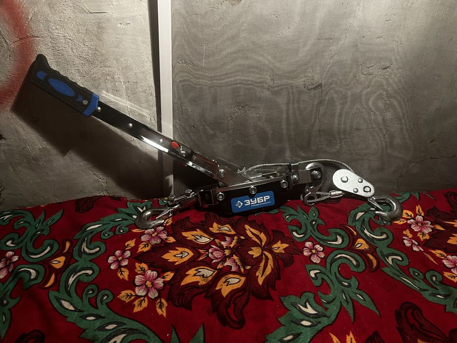 домкрат лебетка тросовый