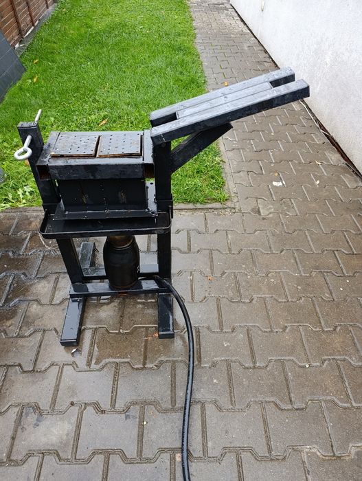 Presa brichete rumeguș