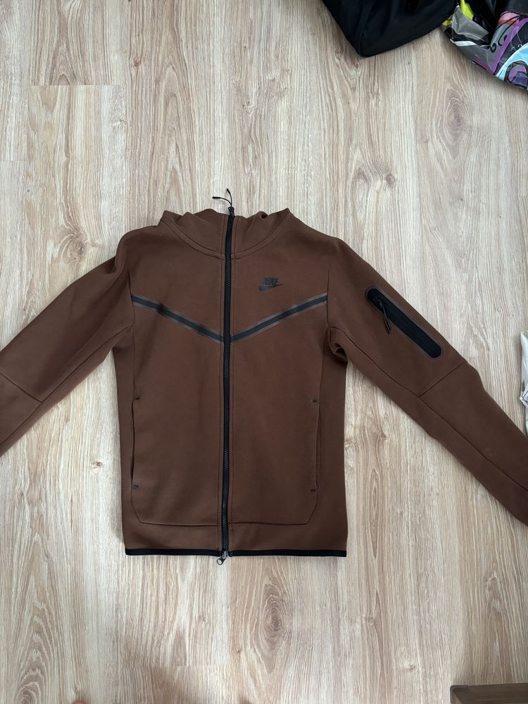 Nike tech fleece Оригинален