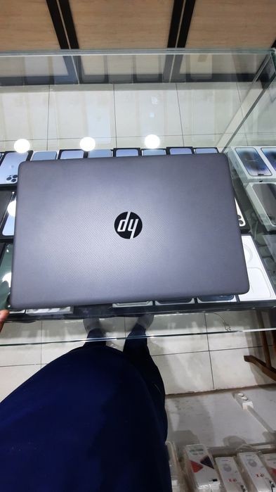 Notbook hp yangi turipdi