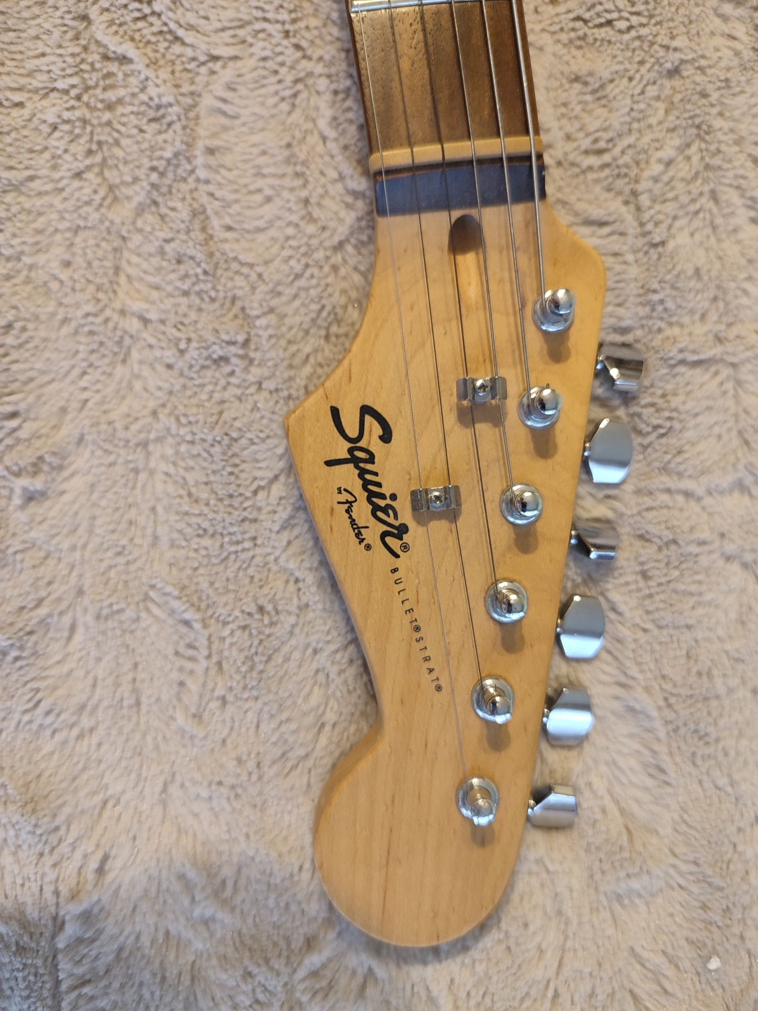 Електрическа Китара Squier Fender bullet strat