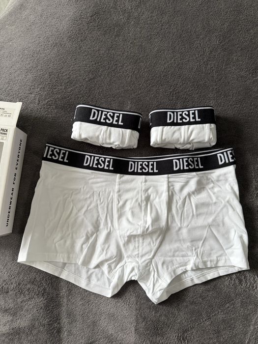 Diesel set 3 boxeri albi cu banda neagra marimea M noi originali