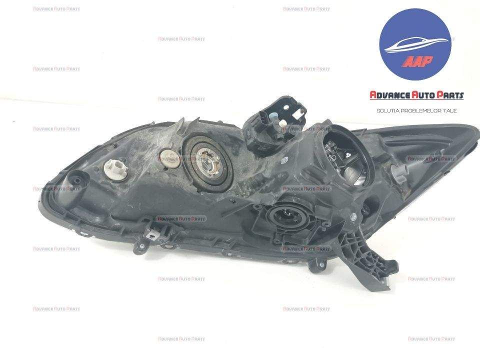 Десен фар с оригинален ксенон в добро състояние Хонда Цивик / Honda Ci