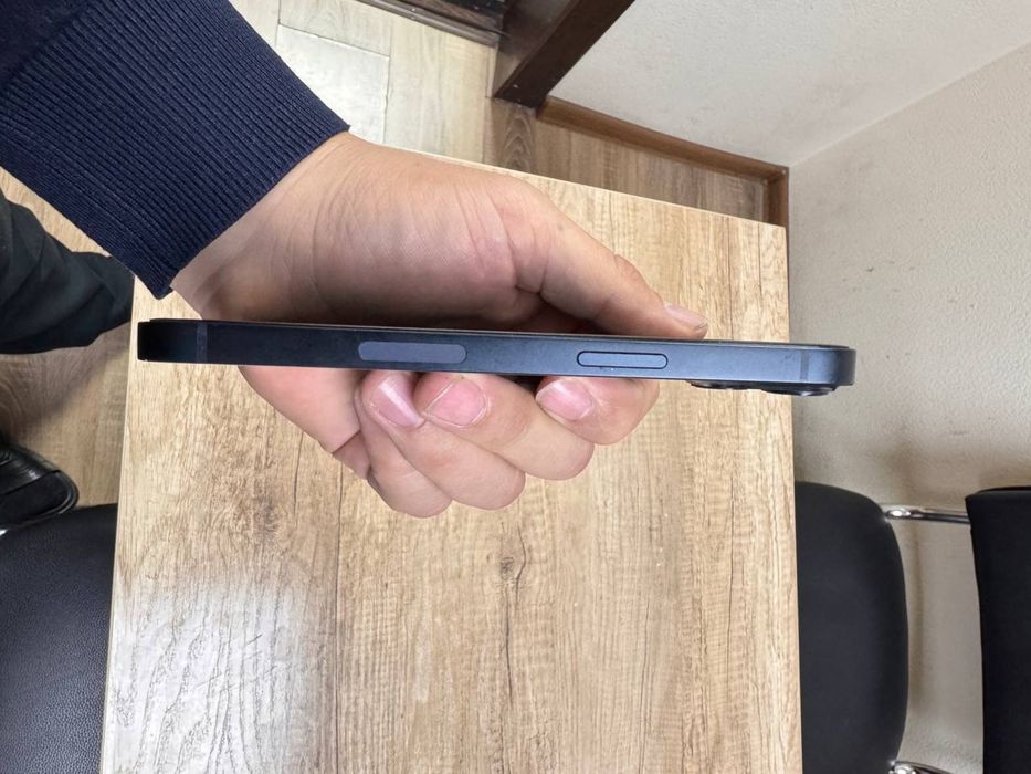 Продается Iphone 13